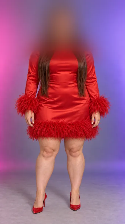 Zoe vorher: Outfit mit langem Haar, Kopf verwischt, KI-generiert
